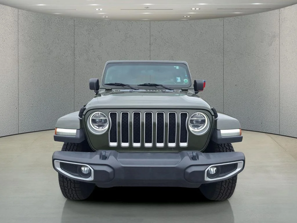 Used 2020 Green Jeep Unlimited Sahara image 8