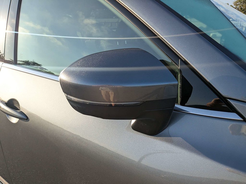 Used 2025 Gun Metallic Nissan Platinum image 12