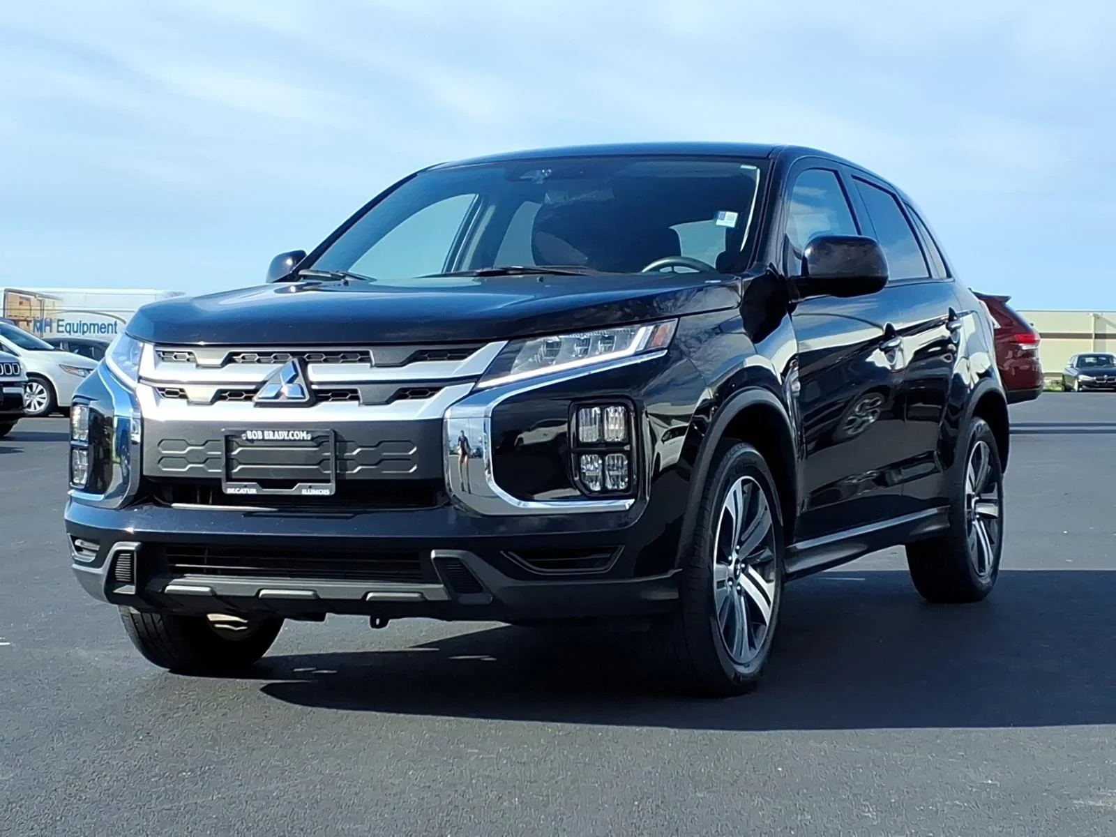 Used 2025 Labrador Black Pearl Mitsubishi ES image 14