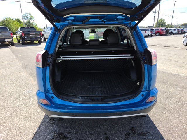 2017 Toyota RAV4 Limited - Photo 7