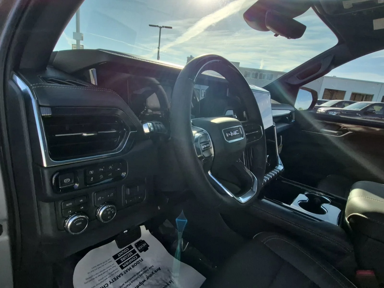 2026 GMC Yukon XL Elevation - Photo 13