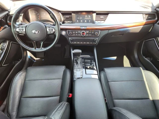 Used 2018 Snow White Pearl Kia Premium image 29