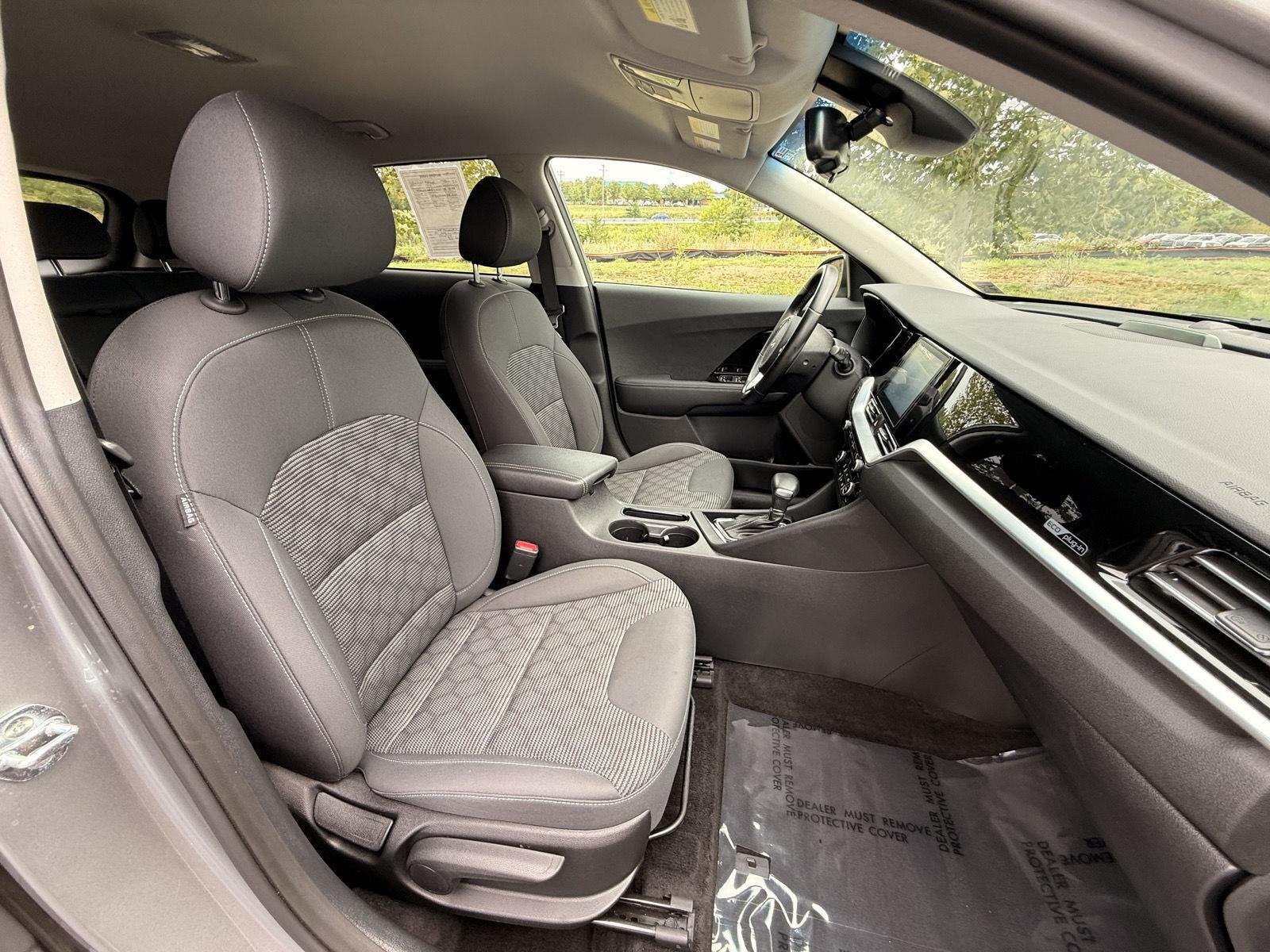 Used 2022 Steel Gray Kia LXS image 18
