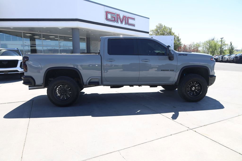 Used 2025 Slate Gray Metallic Chevrolet ZR2 image 7