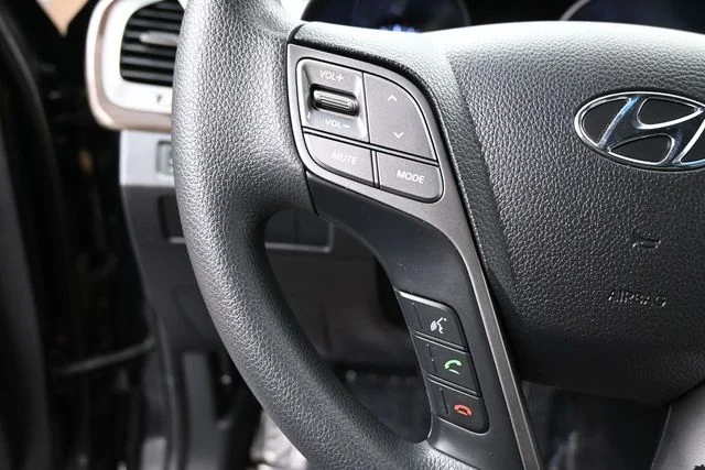 Used 2018 Black Hyundai 2.4 Base image 19