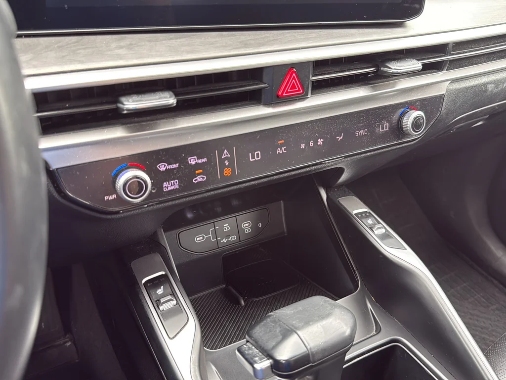 Used 2024 Brown Kia X-Line EX image 18