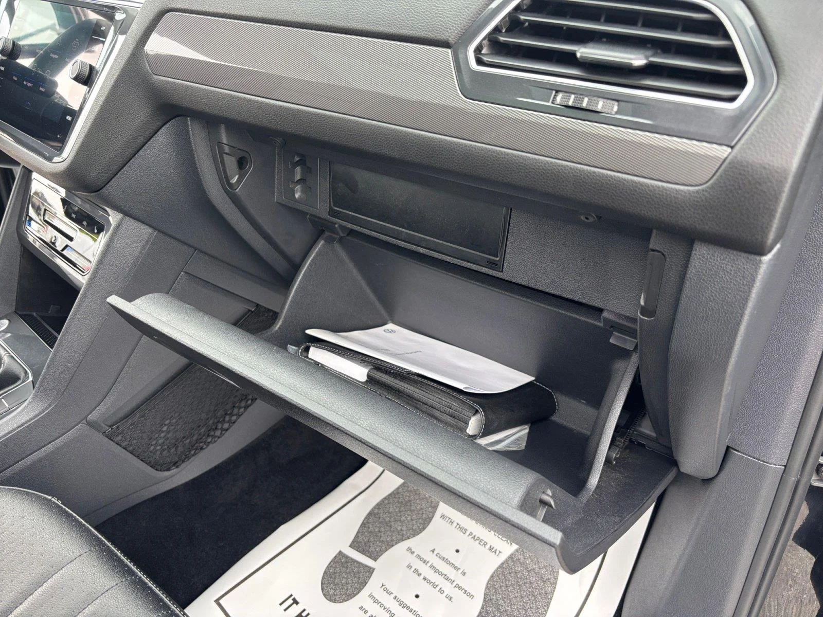 2023 Volkswagen Tiguan SE - Photo 51