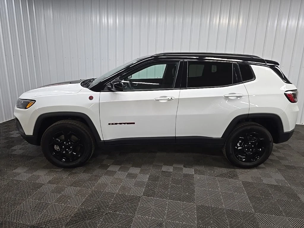 Used 2024 White Jeep Trailhawk image 5