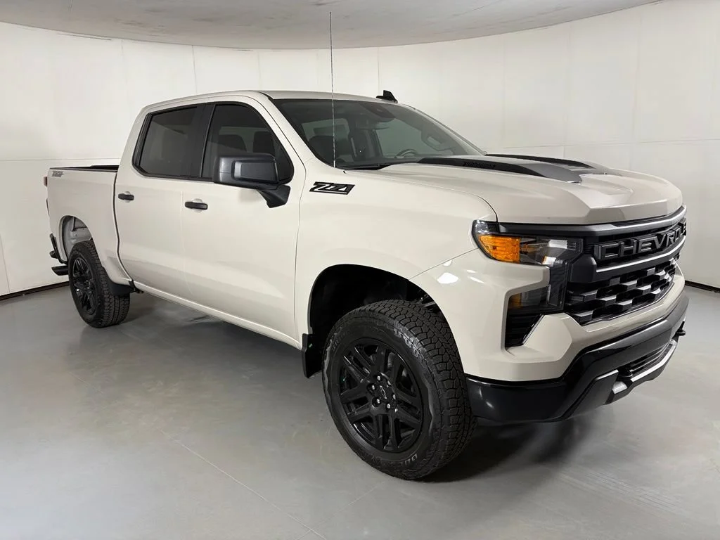 New 2026 White Sands Chevrolet Custom Trail Boss image 4