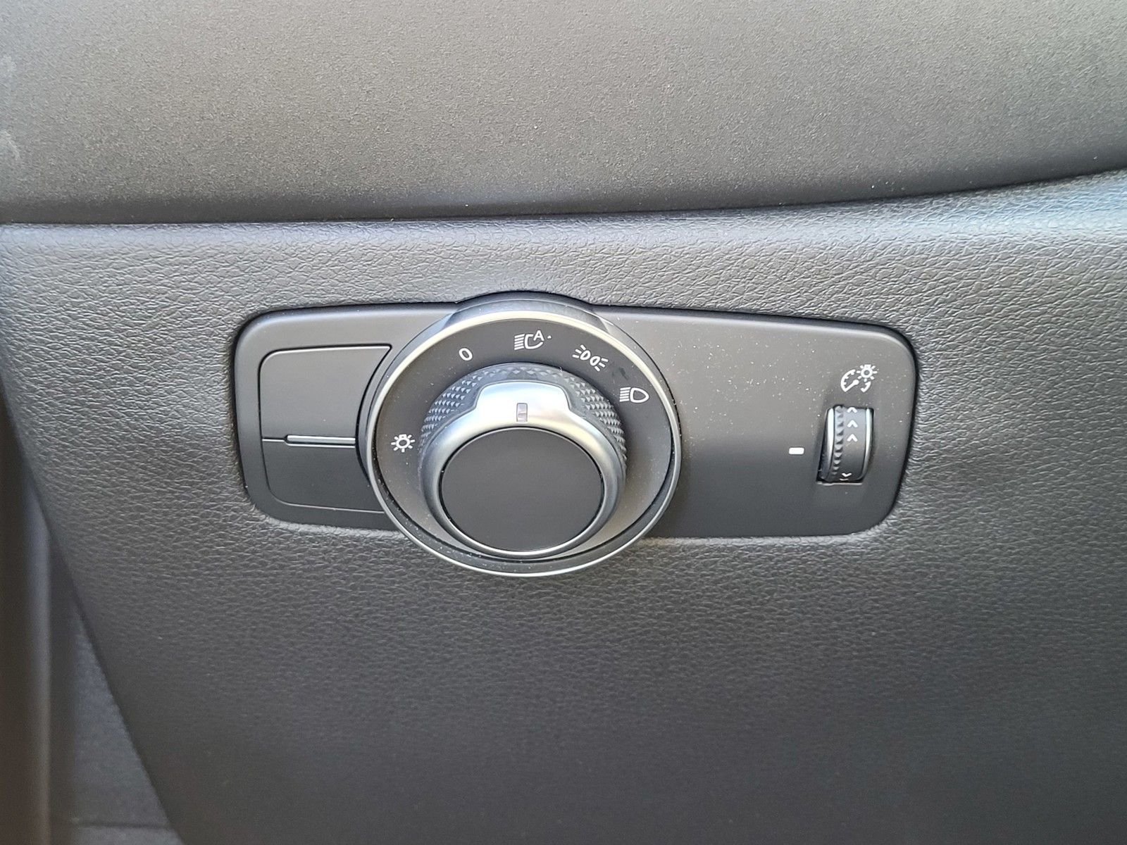 2025 Alfa Romeo Tonale Base - Photo 23