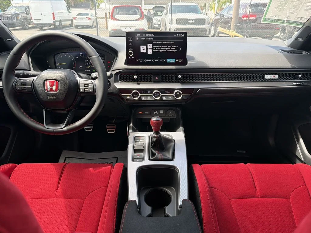 Used 2025 White Honda  image 27