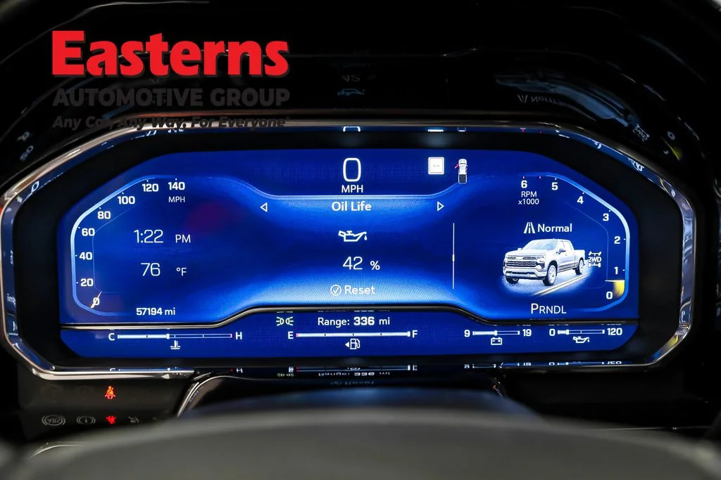 Used 2022 White Chevrolet LT image 18
