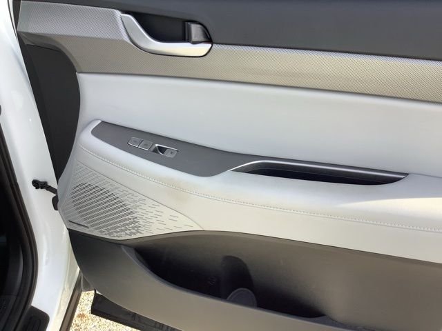 Certified Used 2023 White Hyundai SEL image 27