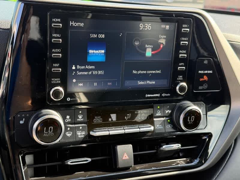 Used 2022 Midnight Black Metallic Toyota Hybrid XLE image 20