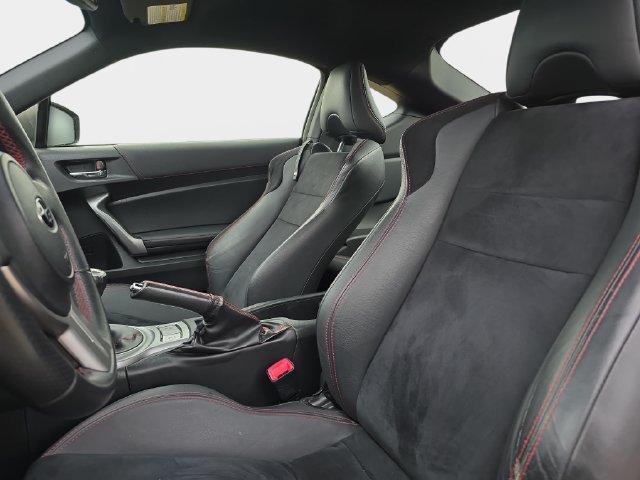 Used 2013 White Subaru Limited image 17