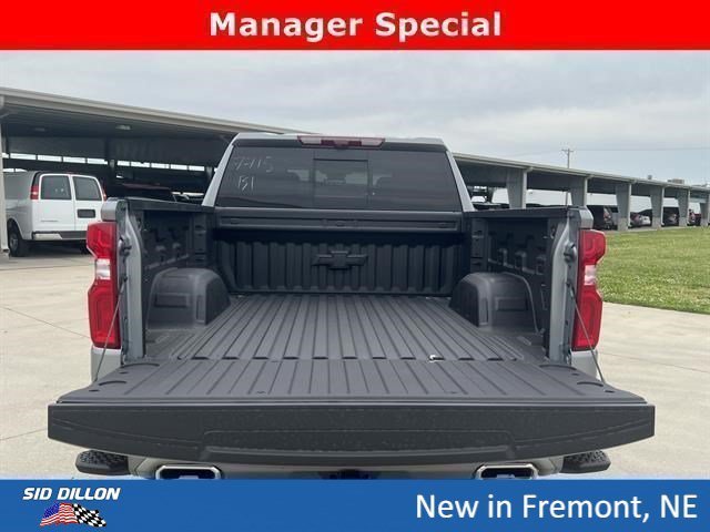 New 2026 Sterling Gray Metallic Chevrolet High Country image 8