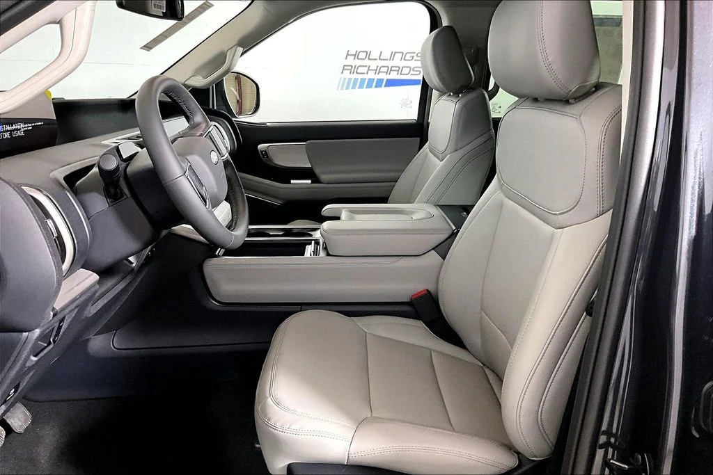 New 2026 Dark Matter Gray Metallic Ford Active image 9
