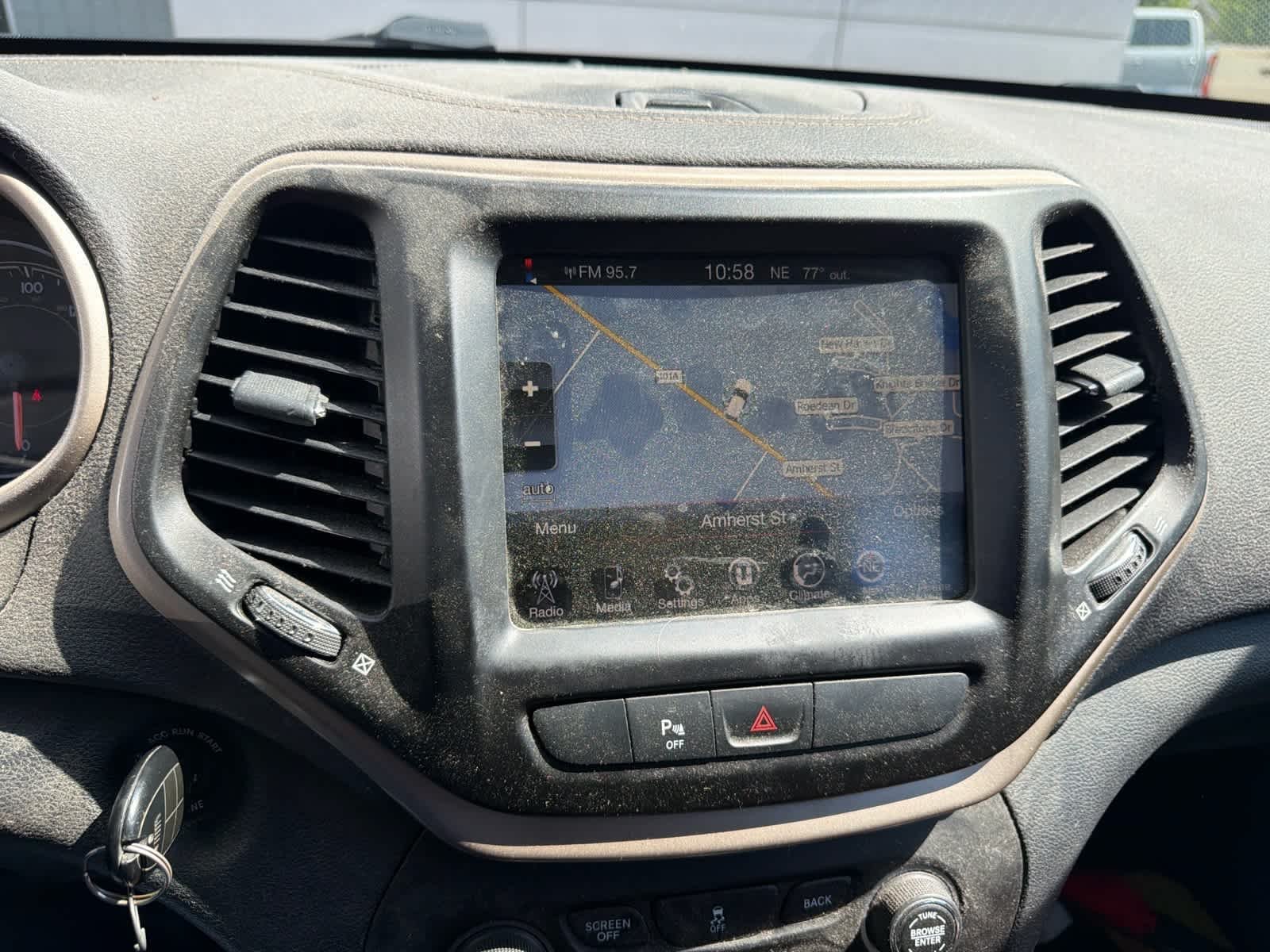 Used 2016 Granite Crystal Metallic Clearcoat Jeep Latitude image 2