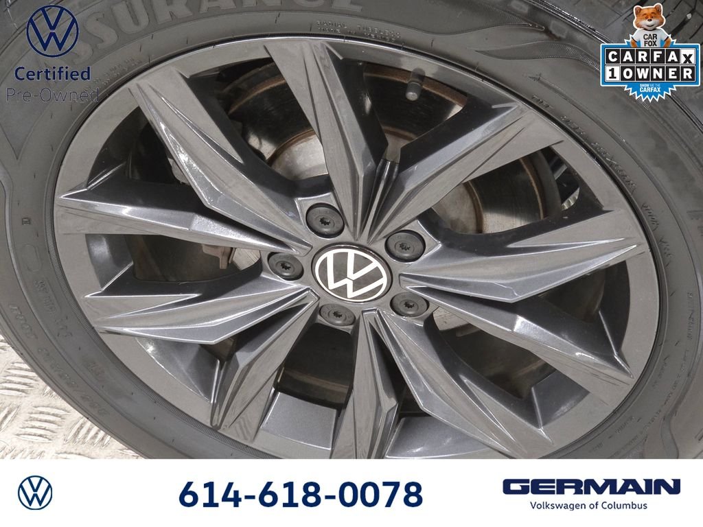 Used 2024 White Volkswagen 2.0T SE image 12