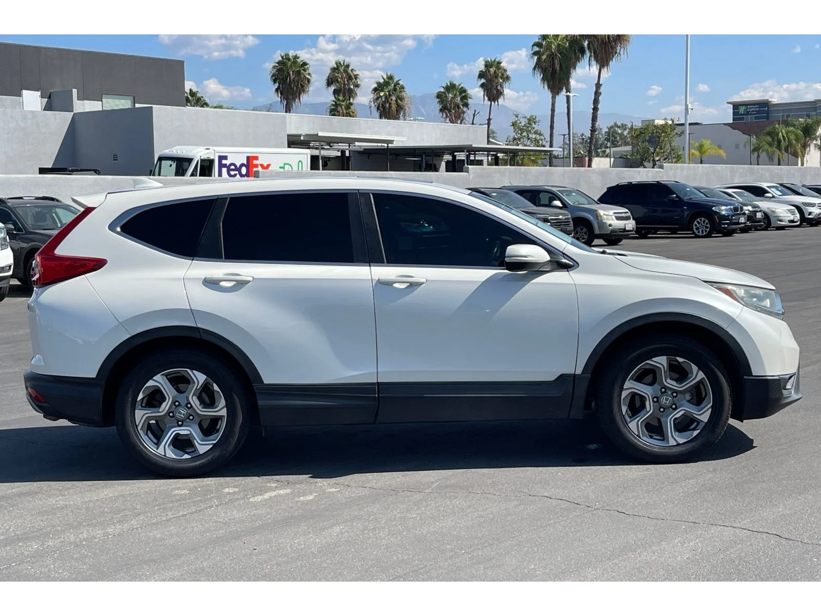 Used 2018 White Diamond Pearl Honda EX-L image 7