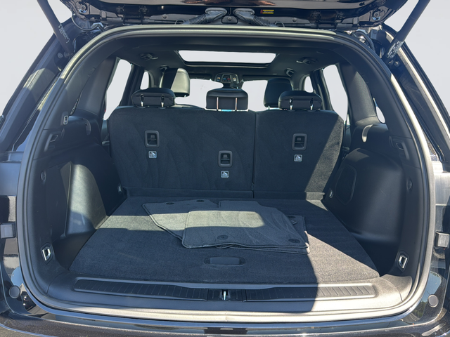 Used 2025 Black Jeep 4xe image 30