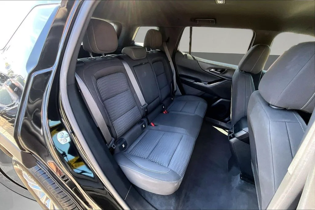 2025 Chevrolet Equinox LT - Photo 28