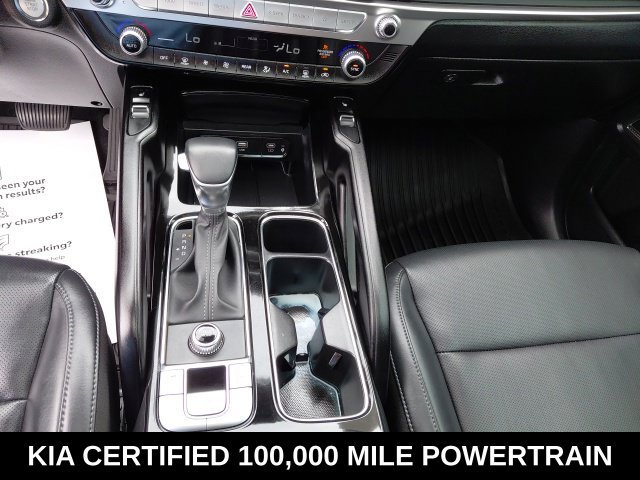 Used 2025 Black Kia S image 14