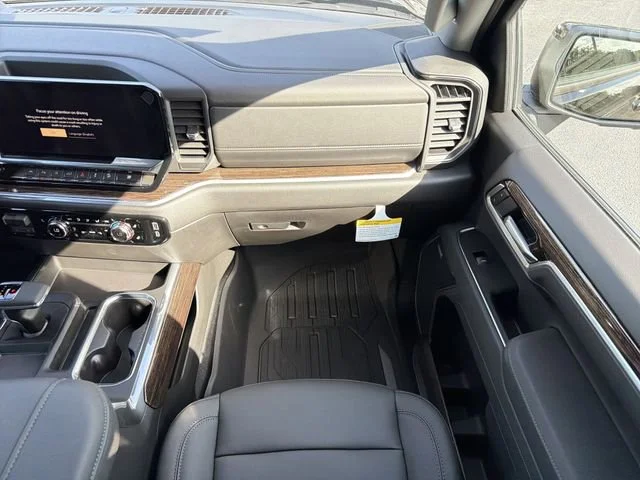 New 2026 Onyx Black GMC Elevation image 17