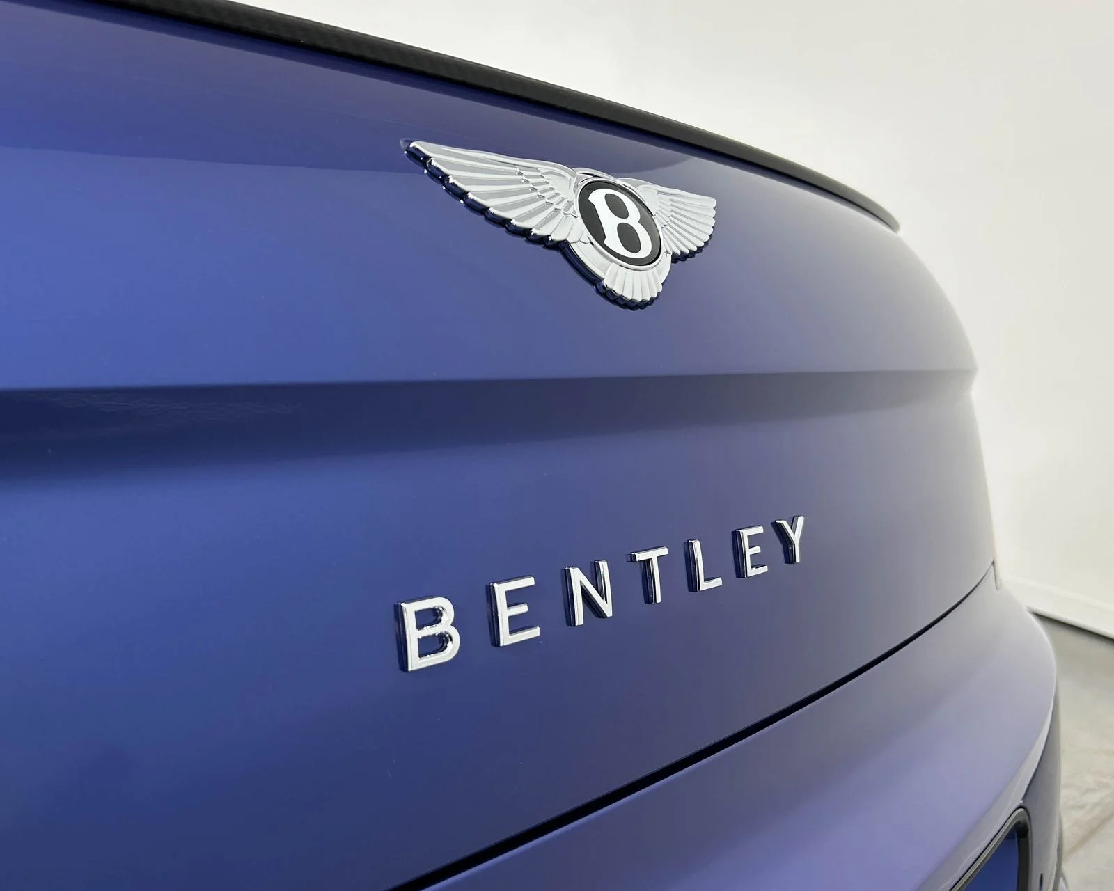Certified Used 2024 Blue Bentley V8 image 40