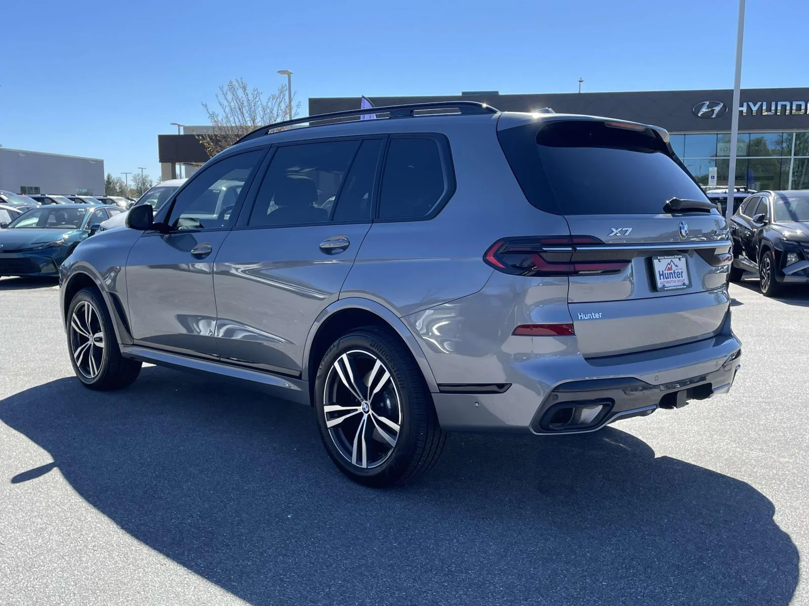 Used 2023 Skyscraper Grey Metallic BMW xDrive40i image 26