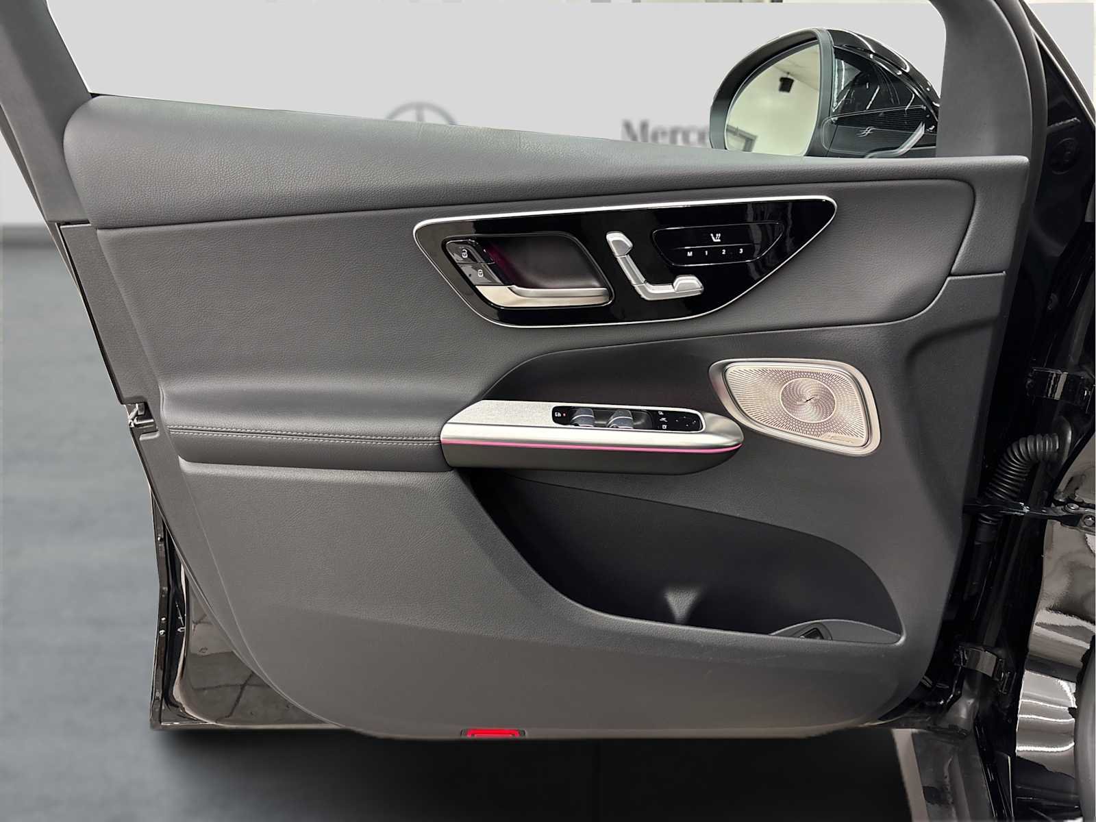 New 2026 Black Mercedes-Benz GLC 300 image 21