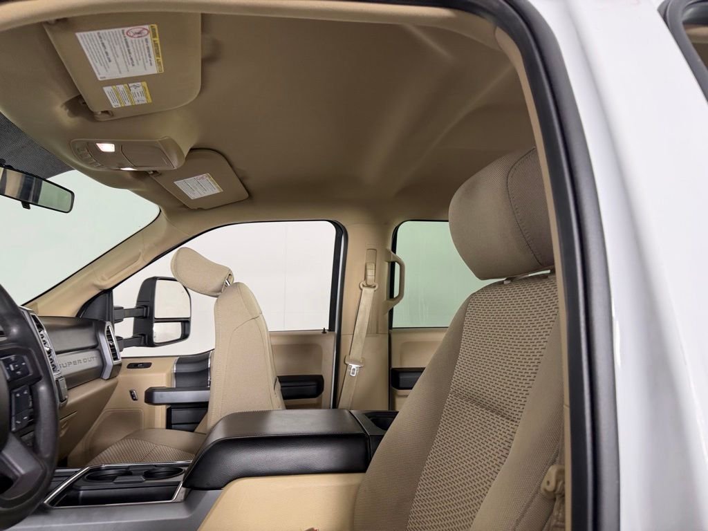 Used 2018 White Ford XLT image 22