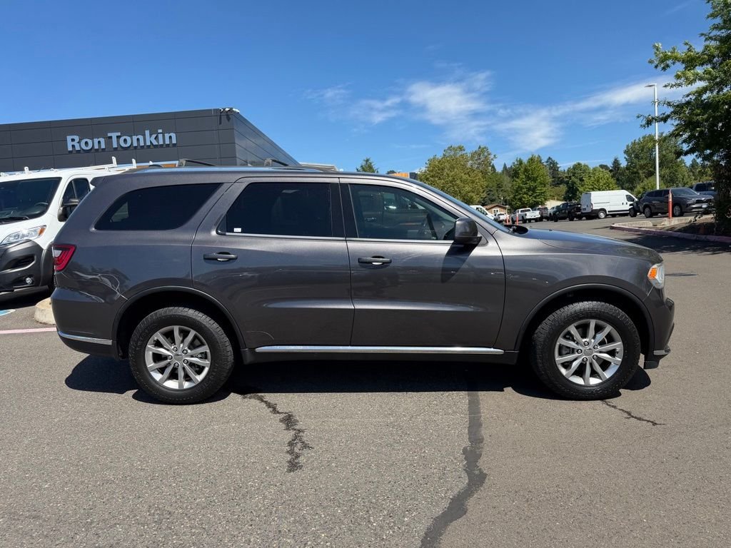 Used 2017 Granite Clearcoat Metallic Dodge SXT image 8