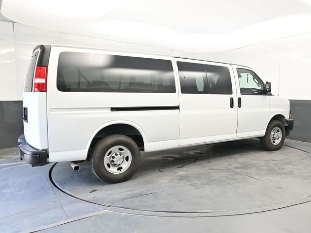 Used 2024 White Chevrolet LS image 7