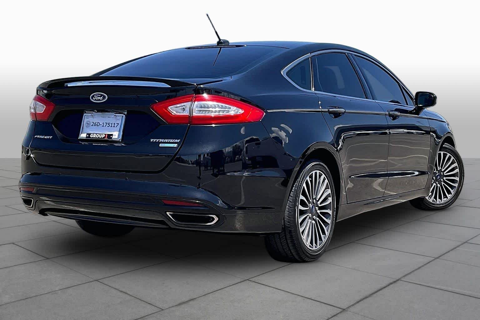 Used 2015 Tuxedo Black Ford Titanium image 13