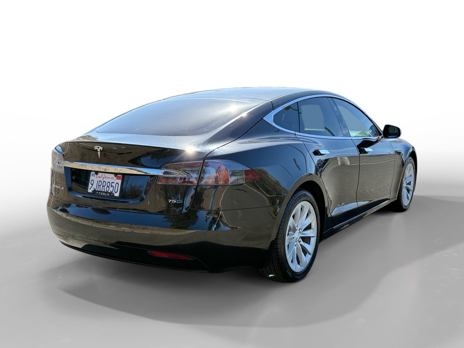 Used 2018 Obsidian Black Metallic Tesla 75D image 5
