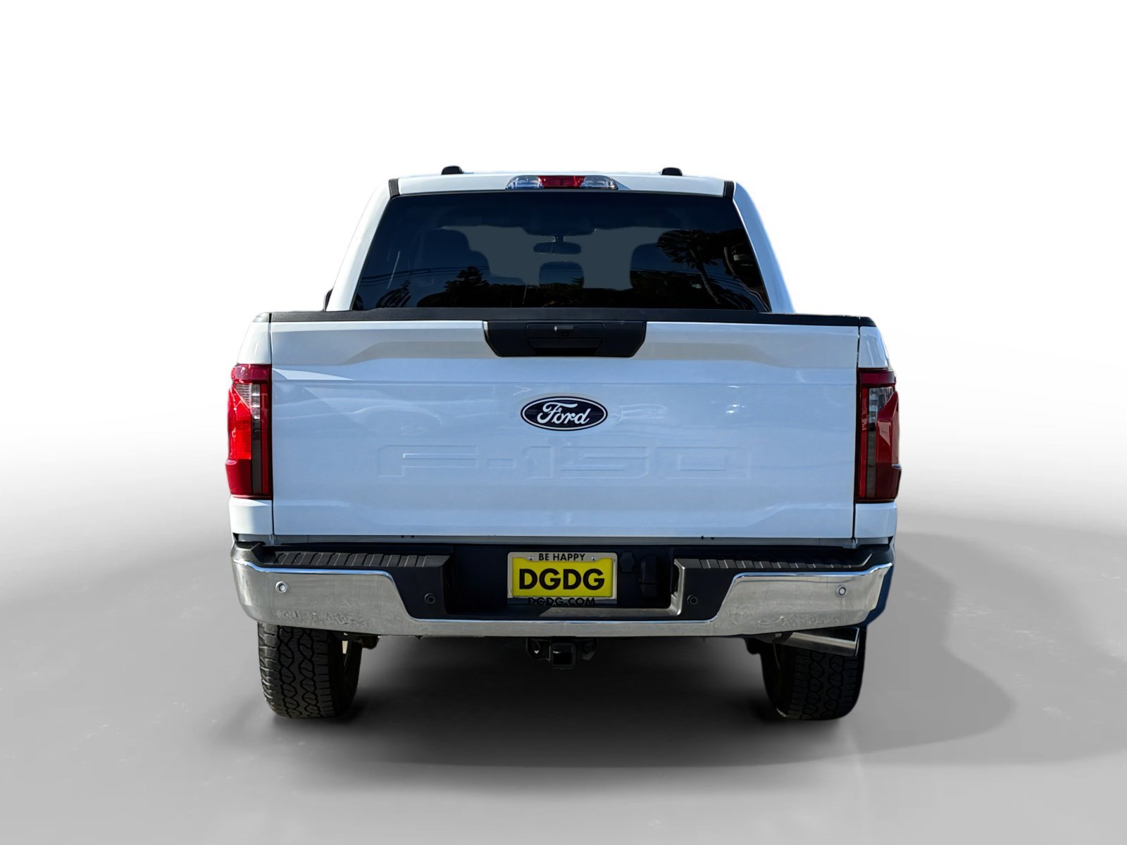 Certified Used 2025 Oxford White Ford XLT image 4