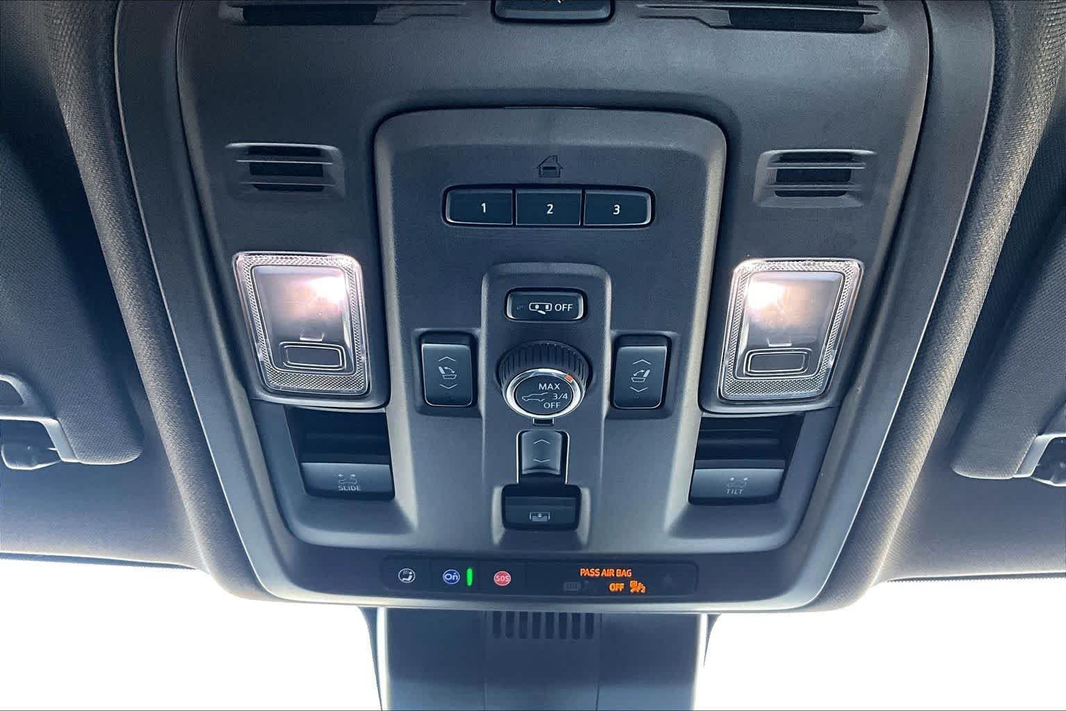 Used 2024 Onyx Black GMC Denali image 37