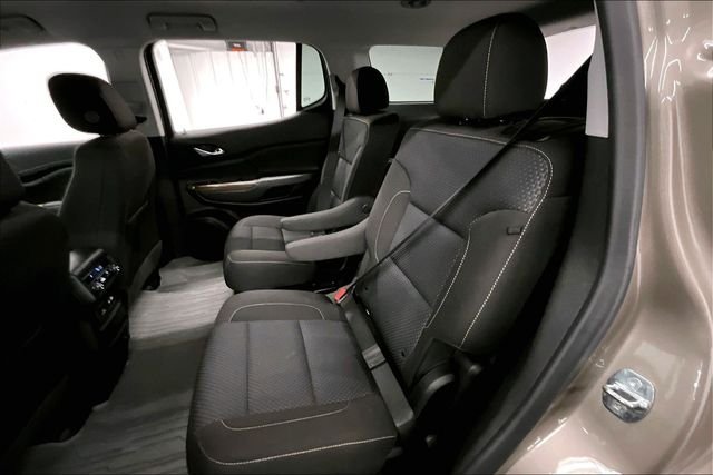 Used 2023 Light Stone Metallic GMC SLE image 24