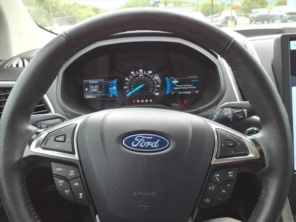2024 Ford Edge SEL - Photo 17