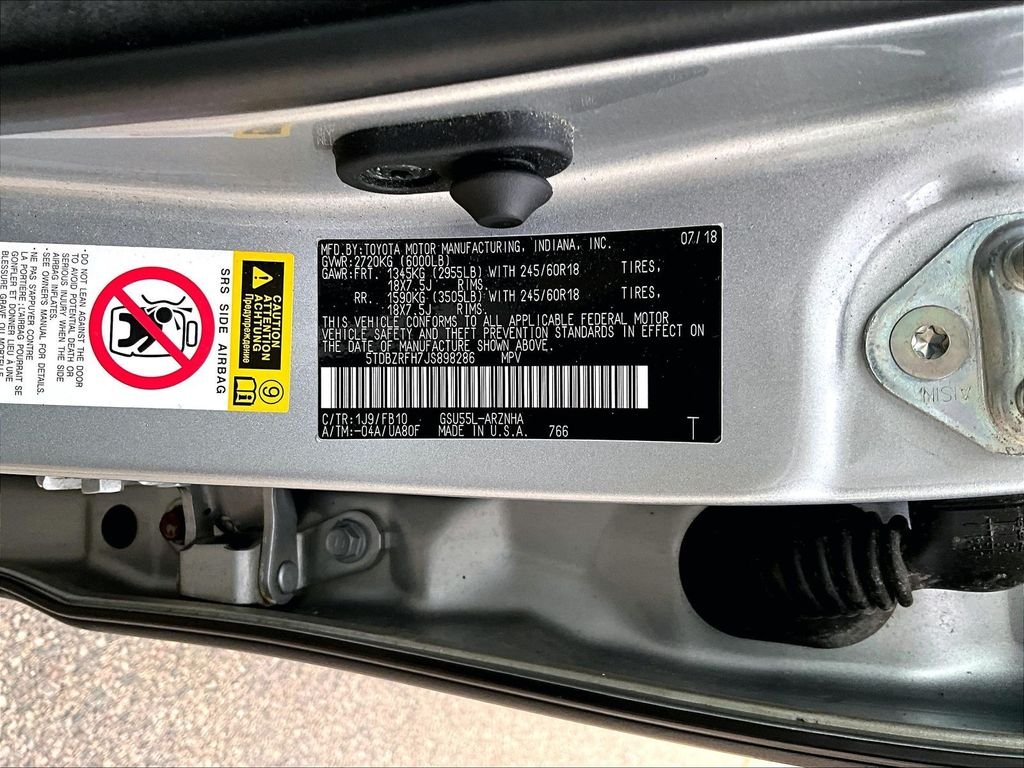 Certified Used 2018 Silver Toyota LE image 9