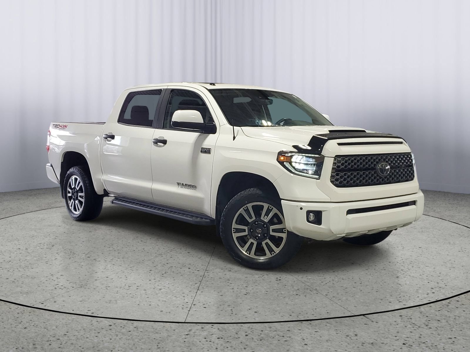 Used 2019 White Toyota SR5 image 1
