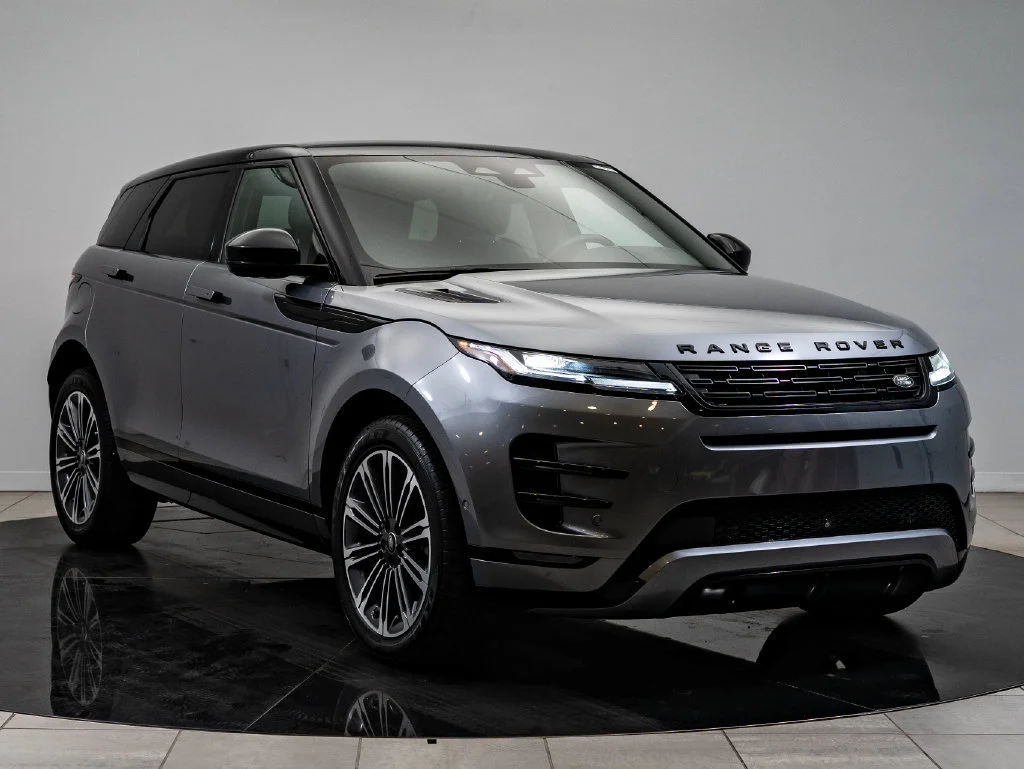 Used 2024 Eiger Gray Metallic Land Rover Dynamic image 12