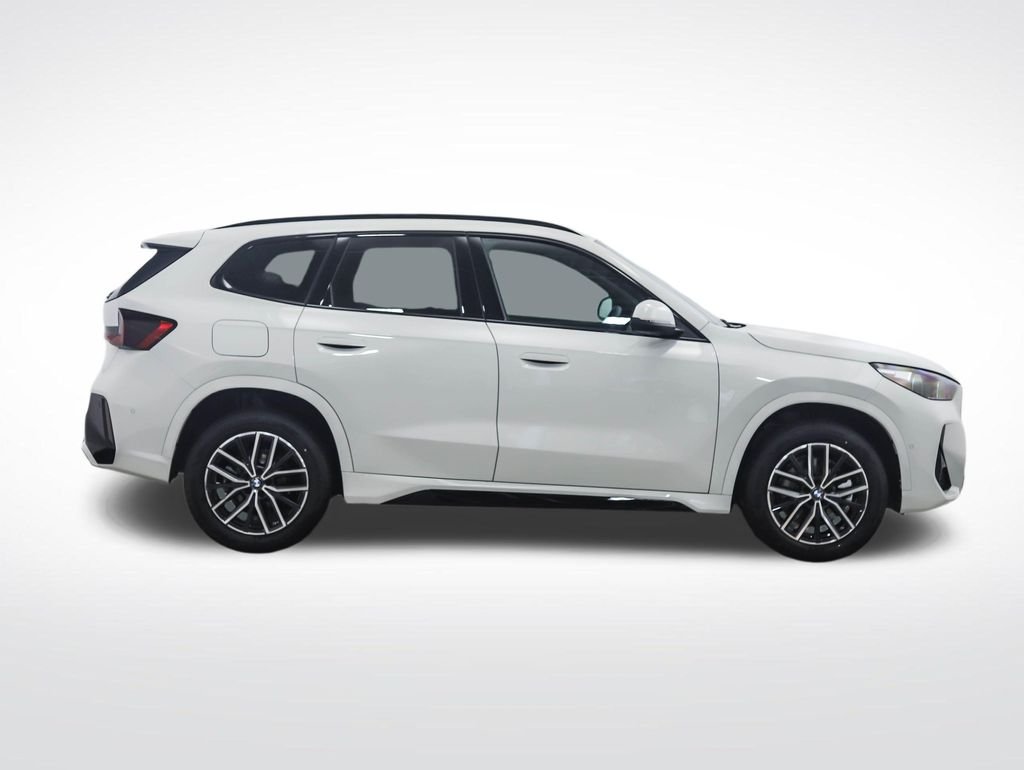 Used 2026 Alpine White BMW xDrive28i image 7