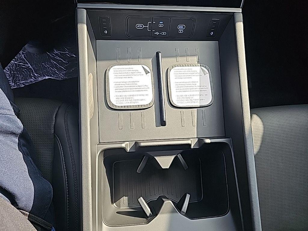 2026 Hyundai Santa Fe Calligraphy - Photo 22