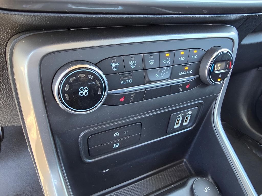 Used 2020 Smoke Metallic Ford SE image 21
