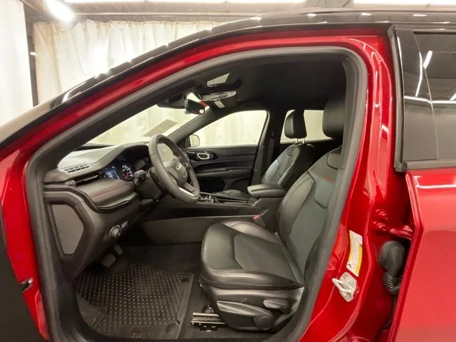 2025 Jeep Compass Trailhawk - Photo 10