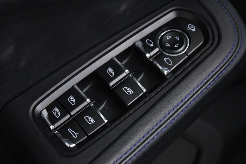 Used 2022  Porsche S image 21