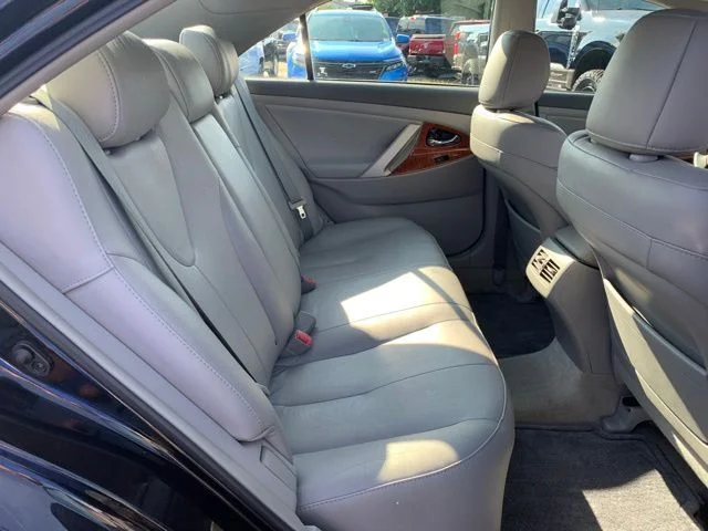 Used 2010 Black Toyota XLE image 13