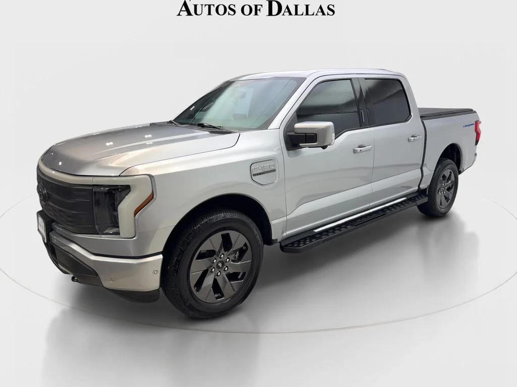 Used 2022 Silver Ford Lariat image 2